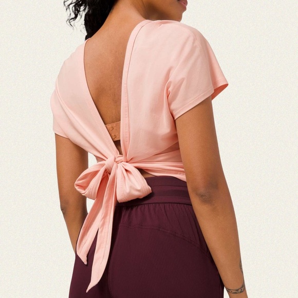 Lululemon It’s A Tie Tee - Picture 4 of 8